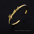 Shangjie OEM Classy Custom Bangle Bracelet Name Name Bracelet Personnalisé Bracelet Cuff en acier inoxydable